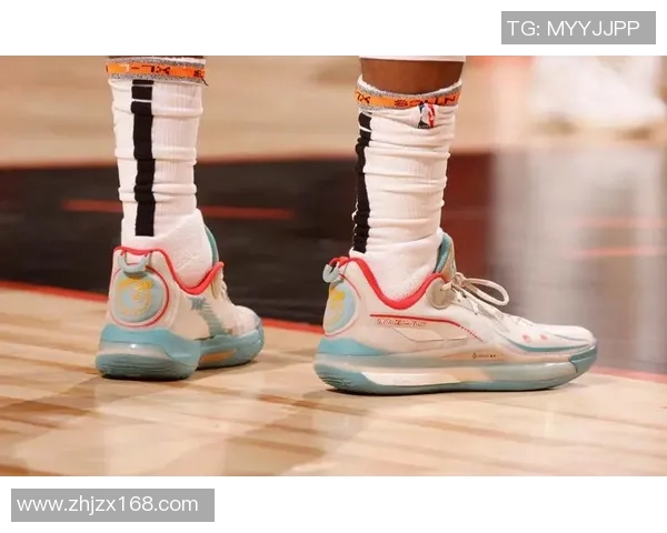 足球球星选鞋指南 如何根据球员特点选择最适合的球鞋